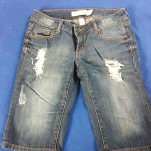 ⏳ 🌞 Charlotte Russe Jean Shorts Size 4